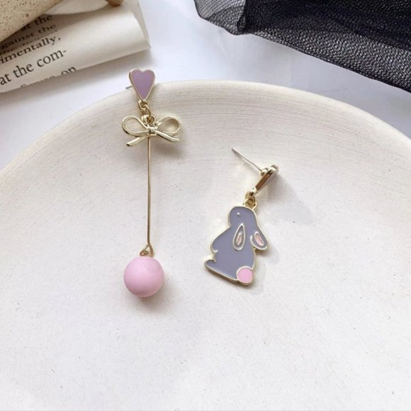 Elegant Lilac Bunny Earrings - Picture 2 of 5